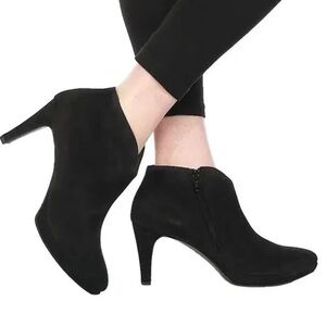 Paul Green Elle Suede Bootie in Black Women’s Size 7 (US 9.5)